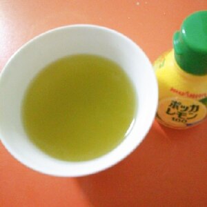 緑茶のレモンティー
